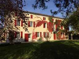 Sublime Maison de Maître Avec Piscine et Vue Dégagée