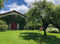 Sublime Maison de Maître Avec Piscine et Vue Dégagée