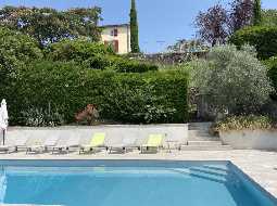 Sublime Maison de Maître Avec Piscine et Vue Dégagée