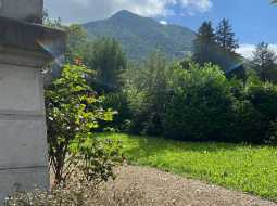 Handsome Empire Style Manor House with Beautiful Mountain Views, 30 minutes from Pau.