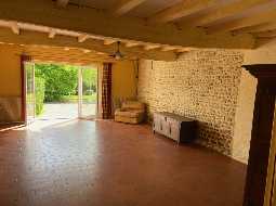 Jolie Maison du Village en Pierre, avec Jardin et Grange Attenante à 30 minutes de Pau