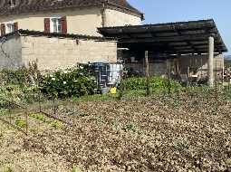Corps de Ferme 19ème Siècle Avec 2.7 Hectares du Terrain Privé