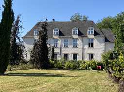 Superbe Château Renaissance datant du XVIIe siècle, avec un parc de 5,8 hectares