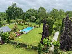 Superbe Château Renaissance datant du XVIIe siècle, avec un parc de 5,8 hectares