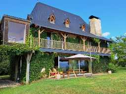 Splendide et unique maison de campagne avec une vue exceptionnelle sur les montagnes Pyrénées !!