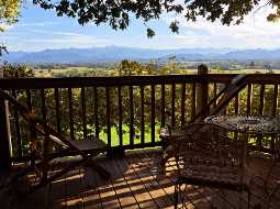 Splendide et unique maison de campagne avec une vue exceptionnelle sur les montagnes Pyrénées !!