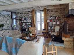 A Splendid & Unique Country Home with Exceptional Pyrenean Mountain Views!!