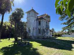 Desirable Turn Key Property, Heart of Saint Sever, Generous Gardens, Just 1hr to Ocean