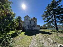 Desirable Turn Key Property, Heart of Saint Sever, Generous Gardens, Just 1hr to Ocean
