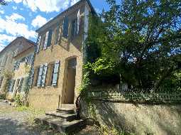 Maison de Maître avec cour très charmante et belle vue sur la vallée Chalossais