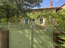 Maison de Maître avec cour très charmante et belle vue sur la vallée Chalossais