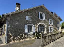 An Immaculately Presented 18C Landaise Farmhouse In Private, Landscaped Grounds of 2,500m2