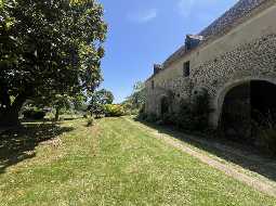 Charming 18th Century Béarnaise Farmhouse full of Character only 30 mins North of Pau