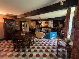 Charming 18th Century Béarnaise Farmhouse full of Character only 30 mins North of Pau