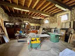 Elegant 19th-Century Béarnaise Estate with Mountain Views and Exceptional Stone Barns