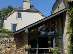 Elegant 19th-Century Béarnaise Estate with Mountain Views and Exceptional Stone Barns