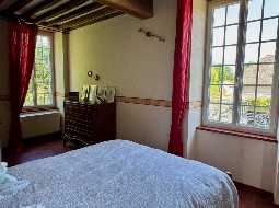 Elegant 19th-Century Béarnaise Estate with Mountain Views and Exceptional Stone Barns