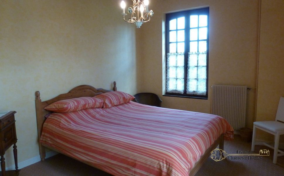 Charming 18C Ensemble Bearnaise In A Village Setting With A Half Acre of Private Gardens