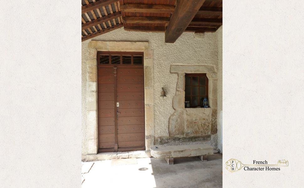 Charming 18C Ensemble Bearnaise In A Village Setting With A Half Acre of Private Gardens