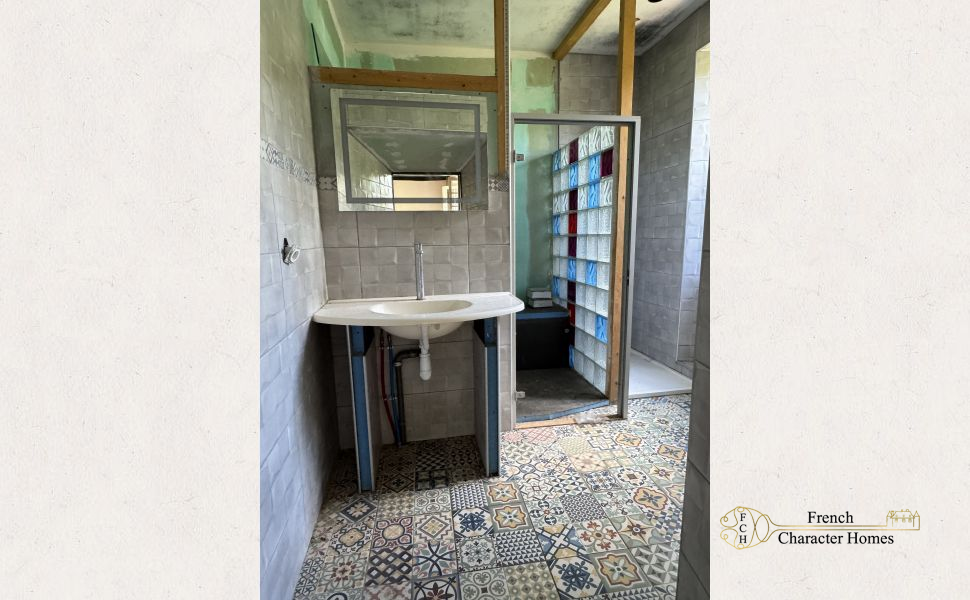 Historic property in the heart of the Medieval town of Sauveterre de Bearn