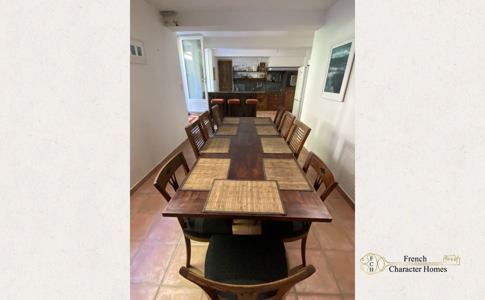 Beautiful Mountain Property with Superb Views in the Heart of this lovely Pyrenean Village