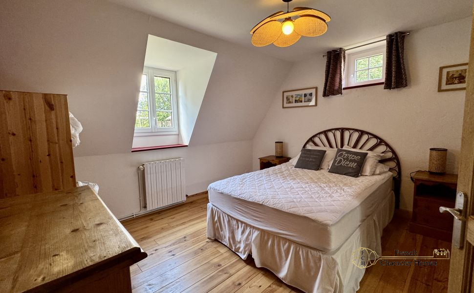 Charming 19C Bearnaise Farmhouse With Courtyard, Barns And Landscaped Gardens