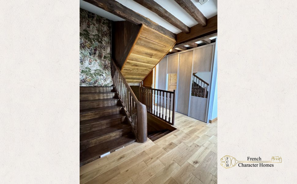 Charming Béarnaise Farmstead with Renovated Home, Barns & Gîte Potential 
