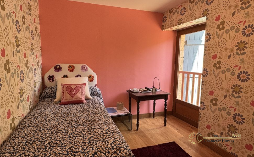 Charming Béarnaise Farmstead with Renovated Home, Barns & Gîte Potential 