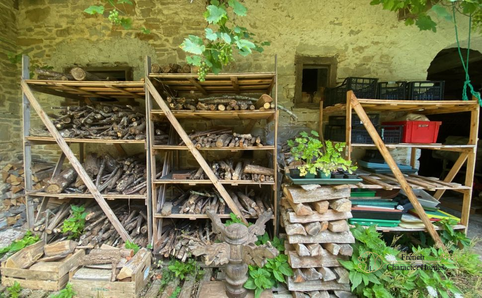Superb 17th century Bearnaise farm in the heart of the Jurancon wine region just 20 minutes from Pau