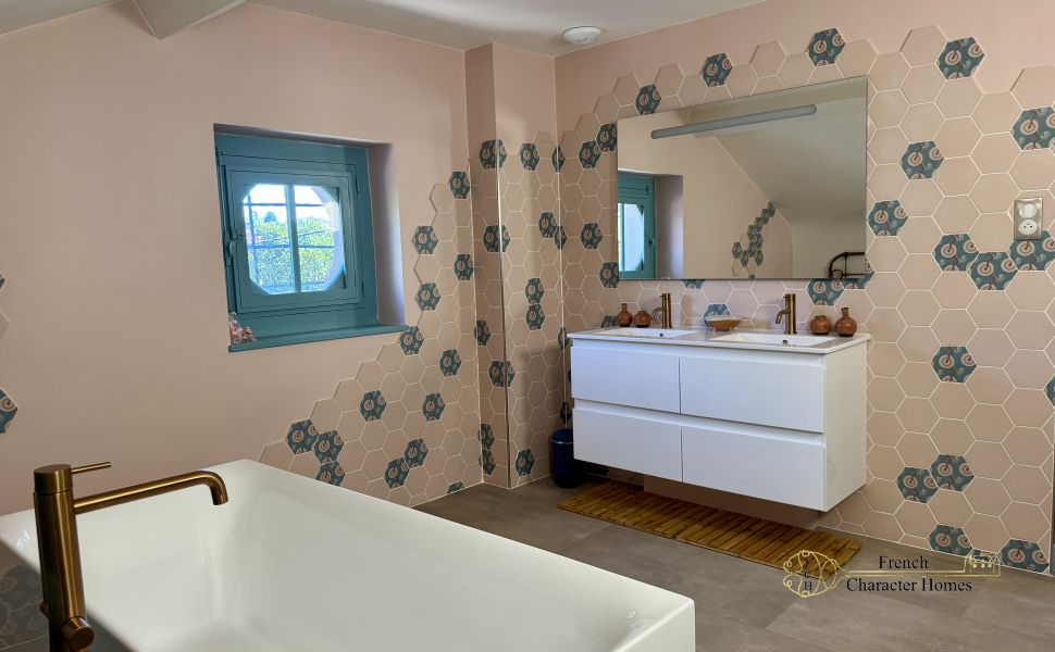 An Impeccably Presented Basque Style Villa In Popular Bastide Town Of Navarrenx