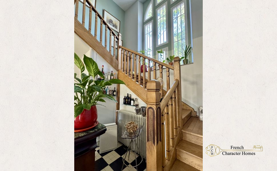 An Impeccably Presented Basque Style Villa In Popular Bastide Town Of Navarrenx