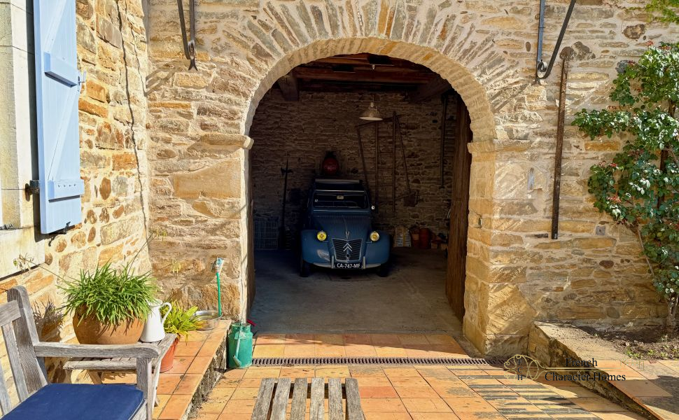 An Exceptional Country Residence with Panoramic Pyrenees Views & 46 acres!