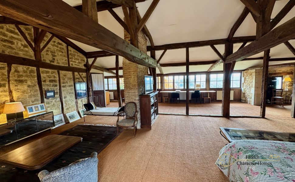 Elegant & Substantial 18C Village Home with 9 Beds; Saltwater Pool & Pyrenean Views