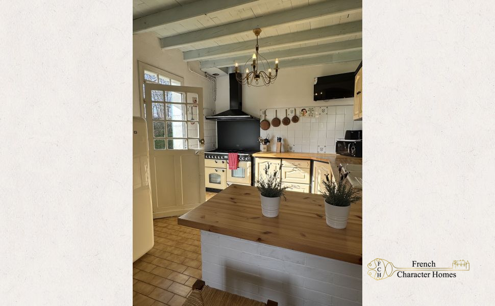 FOR SALE FURNISHED. A Charming Village Property With 5 Bedrooms and Swimming Pool 