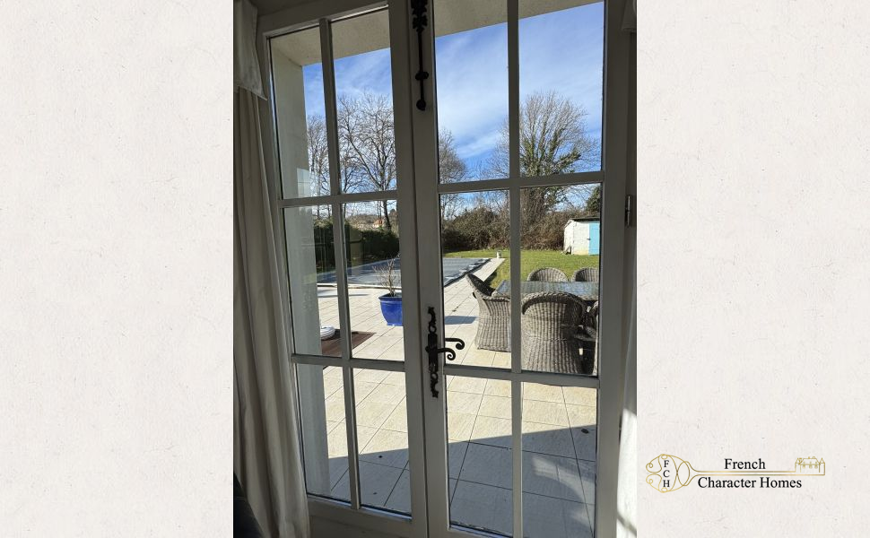 FOR SALE FURNISHED. A Charming Village Property With 5 Bedrooms and Swimming Pool 