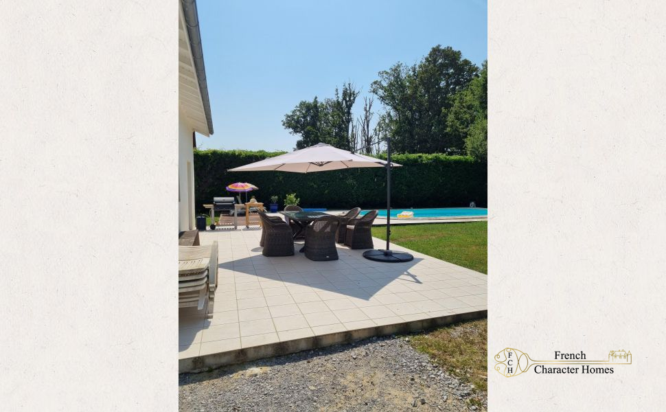 FOR SALE FURNISHED. A Charming Village Property With 5 Bedrooms and Swimming Pool 