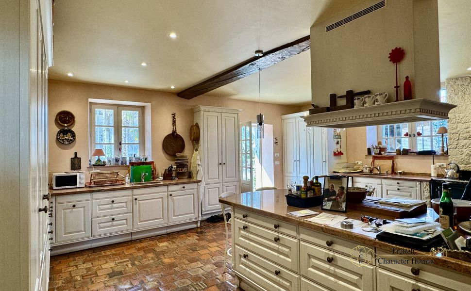 Substantial Village Manor House with River Frontage