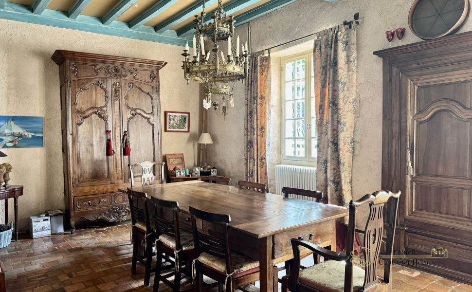 Substantial Village Manor House with River Frontage