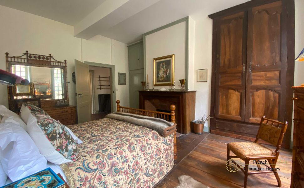 Rare Opportunity to Acquire one of Les Landes most Recognisable Historic Properties