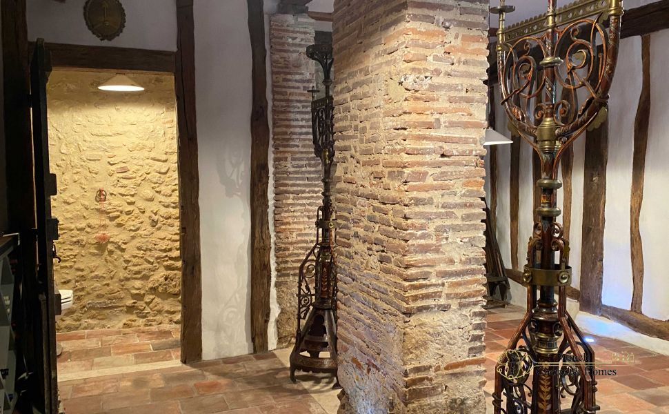 Rare Opportunity to Acquire one of Les Landes most Recognisable Historic Properties