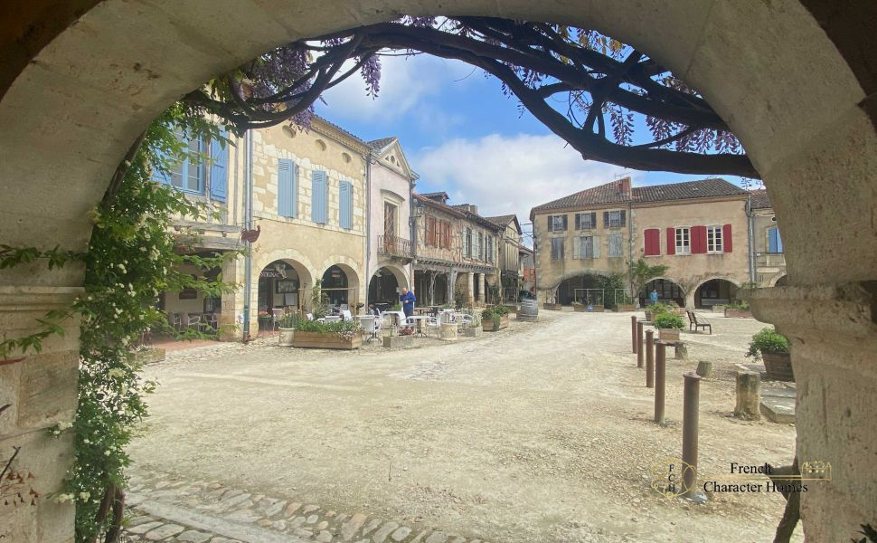 Rare Opportunity to Acquire one of Les Landes most Recognisable Historic Properties