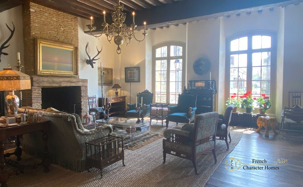 Rare Opportunity to Acquire one of Les Landes most Recognisable Historic Properties