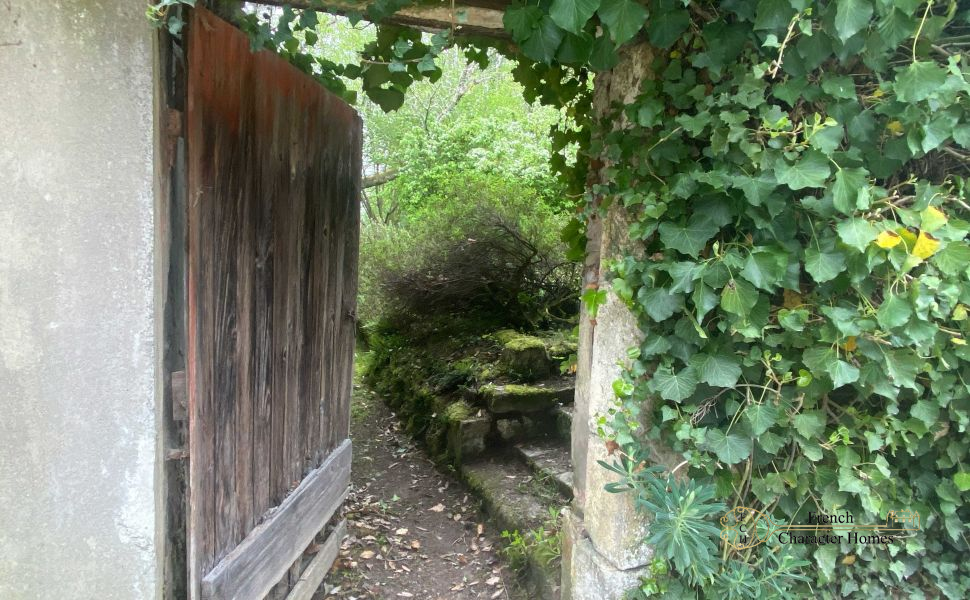 Rare Opportunity to Acquire one of Les Landes most Recognisable Historic Properties