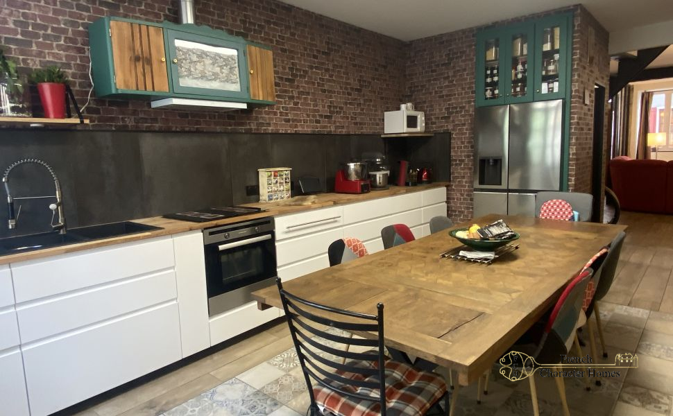 An Immaculately Presented Town House in The Historic Centre Of Salies de Bearn