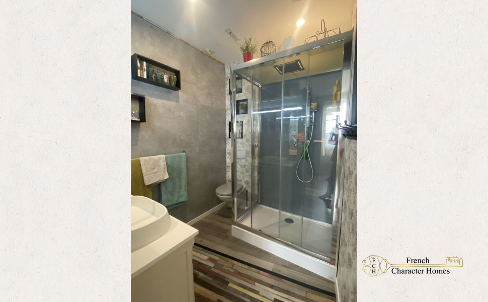 An Immaculately Presented Town House in The Historic Centre Of Salies de Bearn