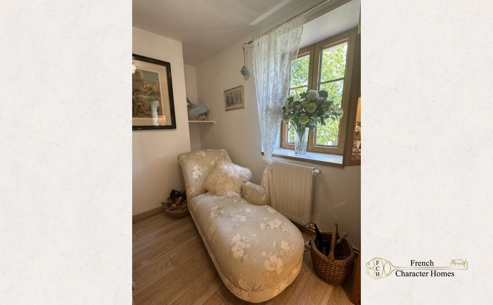 A Beautifully Converted Stone Bergerie with Swimming Pool and Mountain Views