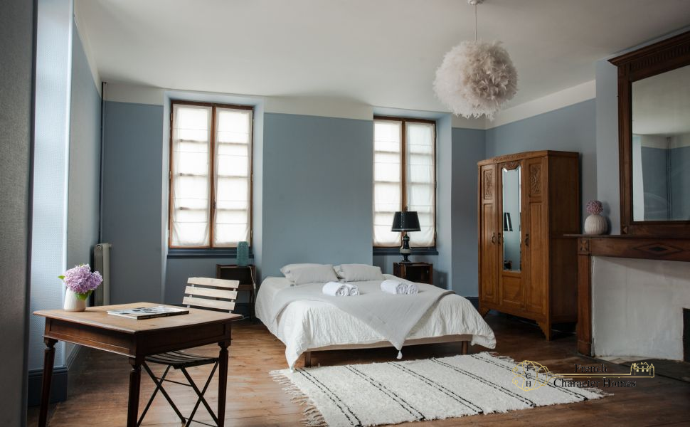 Authentic Bourgeois home dating to 1698 in sought after village. Tastefully renovated.