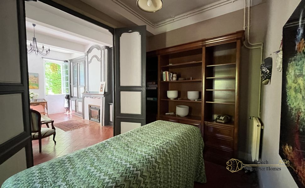 Elegant 17C Maison de Maitre with Far Reaching Views & Packed with Charm