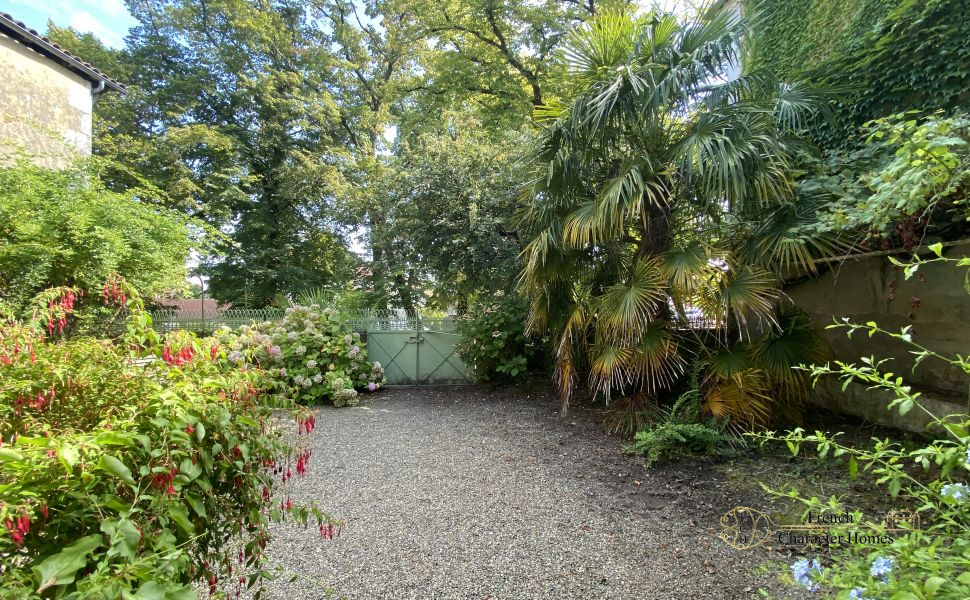 Elegant 17C Maison de Maitre with Far Reaching Views & Packed with Charm