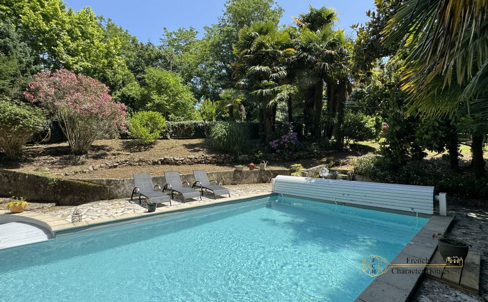 Picturesque 19th Century Watermill In Private Grounds With Swimming Pool